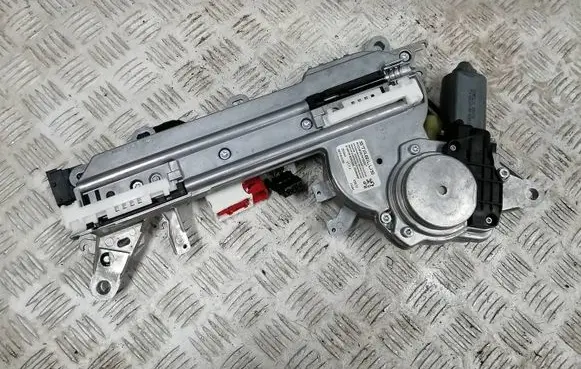 Peugeot 508 RXH Tailgate boot lock/latch motor 9677615380 D56070 253344