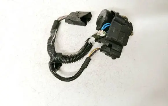 Mercedes-Benz E W211 Headlight level adjustment motor 73555700 735557-00