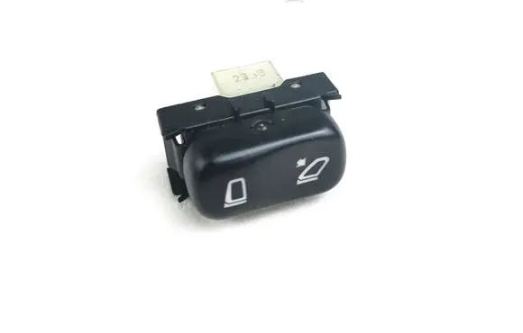 Mercedes-Benz E W210 Wing mirror switch 2108202010