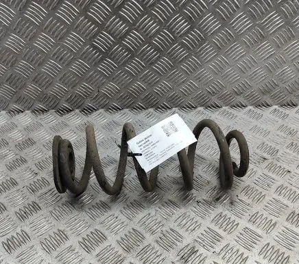 Volvo XC40 Rear coil spring 31658707