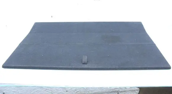 Trunk/boot floor carpet liner
