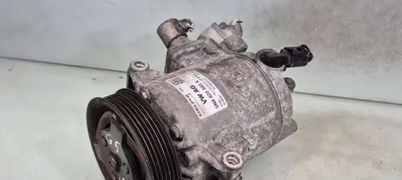 Volkswagen Golf V Air conditioning (A/C) compressor (pump) 5N0820803