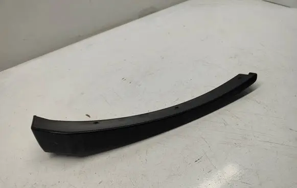 Chevrolet Camaro Front bumper corner part panel trim 23436540