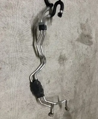 Jaguar F-Pace Gearbox oil cooler pipe/hose HK837R081BE