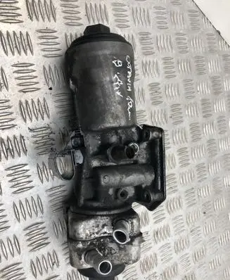 Skoda Octavia Mk2 (1Z) Oil filter mounting bracket 045115389K
