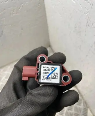Volvo S80 Airbag deployment crash/impact sensor 30737138 8840A6