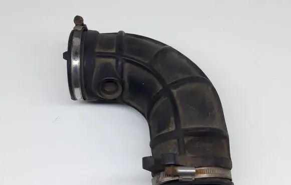 Opel Vectra B Air intake hose/pipe 90572051