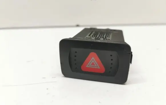 Volkswagen Golf IV Hazard light switch 1J0953235A