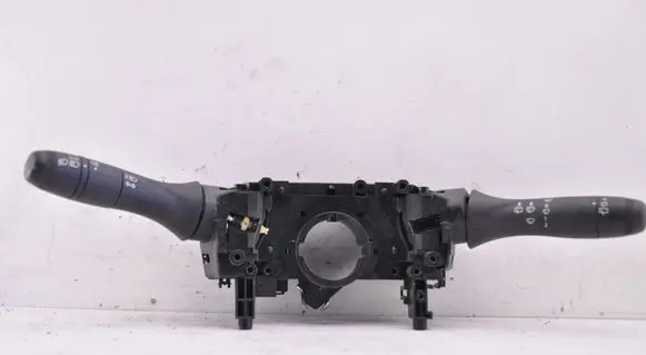 Dacia Sandero III Indicator stalk 255679970R