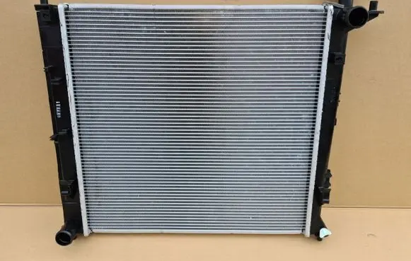 Hyundai ix35 Coolant radiator 319D253102S000