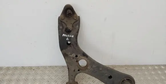 Toyota Prius+ (ZVW40) Front lower control arm/wishbone
