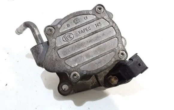 Toyota Yaris Other engine bay part 28100318