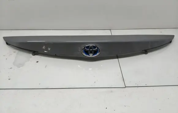 Toyota Auris E180 Tailgate trim 7681102E50