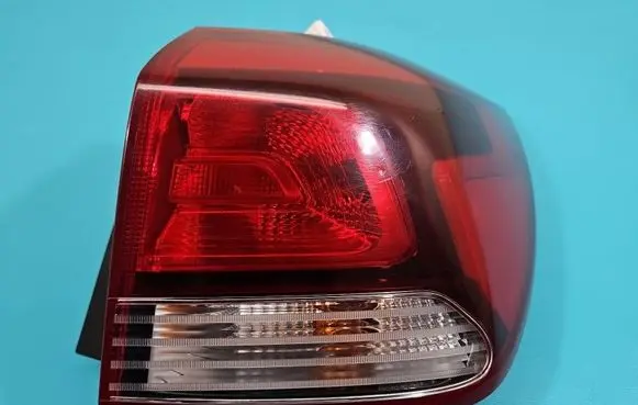 KIA Rio Rear/tail lights 92402-H8 IMPRK1440276