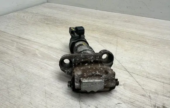 Volkswagen Touareg II Hand brake/parking brake motor 7P0616 16520TR004 7P0609724B