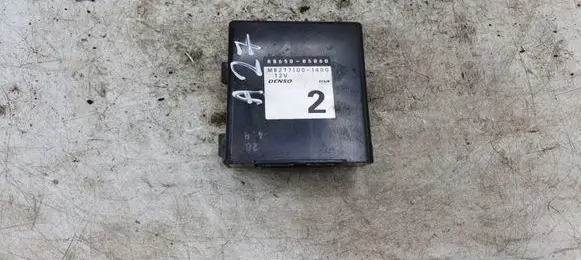 Toyota Avensis T220 Air conditioning/heating control unit 8865005060 MB2771001400