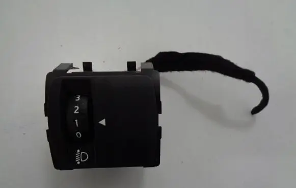 Fog light switch