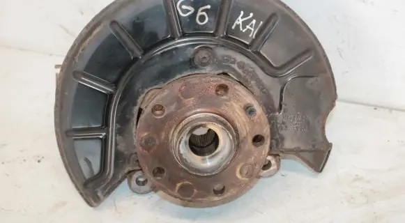 Volkswagen Golf VI Front wheel hub 1K0615311F