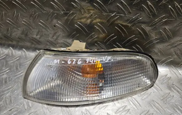 Mazda 626 Front indicator light 21061612