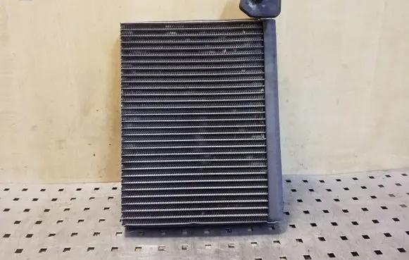 Air conditioning (A/C) radiator (interior)