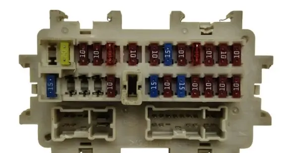 Nissan Navara D40 Fuse box set EA00A7C13