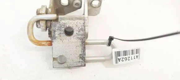 Volkswagen Jetta V Rear door lower hinge 1K4833411