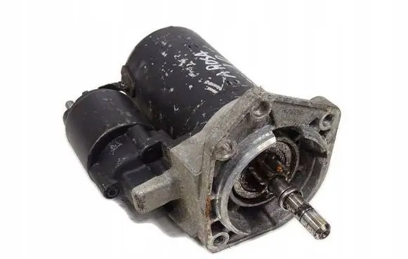 Volkswagen Polo V 6R Starter motor 036911023Q
