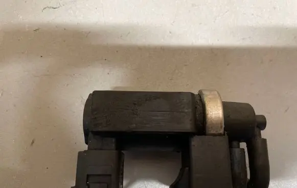 Audi A6 S6 C6 4F Vacuum valve 059906628A