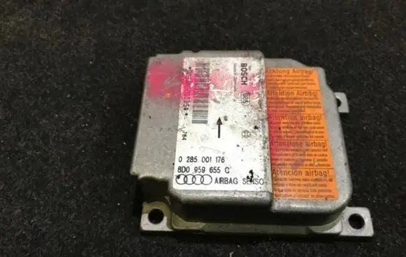 Audi A4 S4 B5 8D Airbag control unit/module 8d0959655c 0285001176