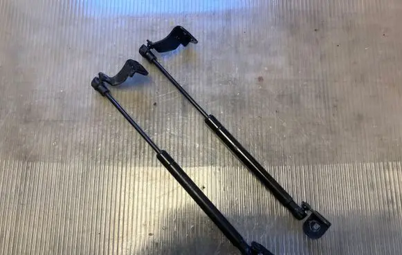 Chevrolet Captiva Rear window strut damper 82553891300