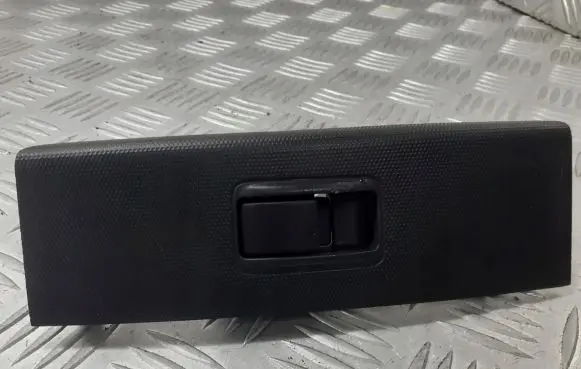 Toyota Corolla Verso E121 Quarter vent window switch 74231-0F030
