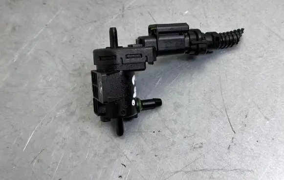 Vacuum valve