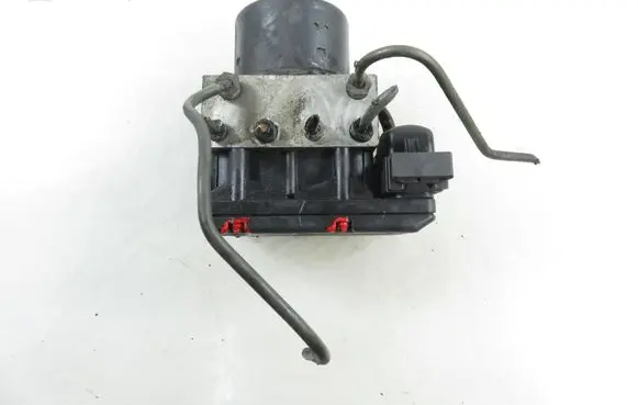 Volkswagen Golf III ABS Pump 10094603113 3A0907379D