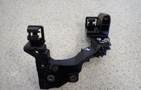 KIA Ceed Rear bumper mounting bracket 