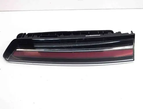 Opel Mokka B Tailgate rear/tail lights 9833944480