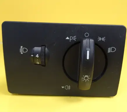 Ford Focus Light switch 4M5T13A024FA