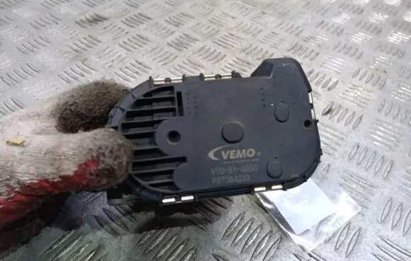 Audi A6 Allroad C5 Throttle body valve 