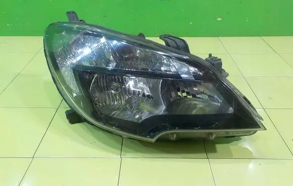 Opel Mokka Headlight/headlamp 95440410