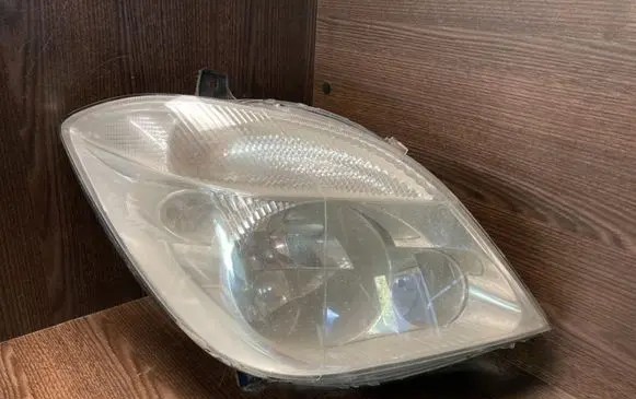 Mercedes-Benz Sprinter W906 Headlight/headlamp A9068200261 9068200261