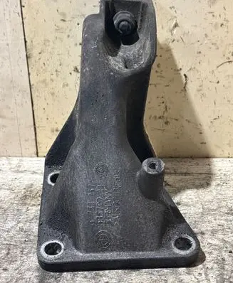 BMW 3 E46 Engine mounting bracket 6753167 22116753167 22116765965