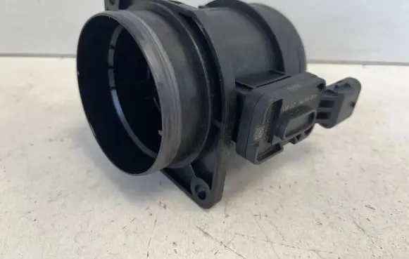 Skoda Octavia Mk3 (5E) Mass air flow meter 04L906461B 5WK9810Z