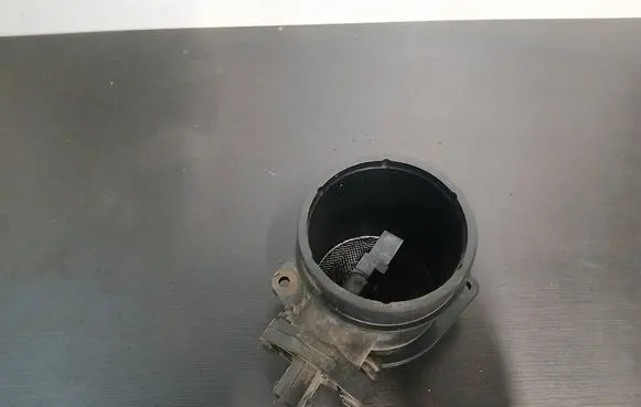 Volvo S60 Mass air flow meter 0280218088 8670115