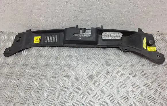 Volvo V50 Radiator trim 30716338 30716339
