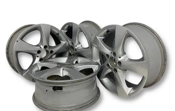 Mercedes-Benz Vito Viano W447 R17 alloy rim A4474012200