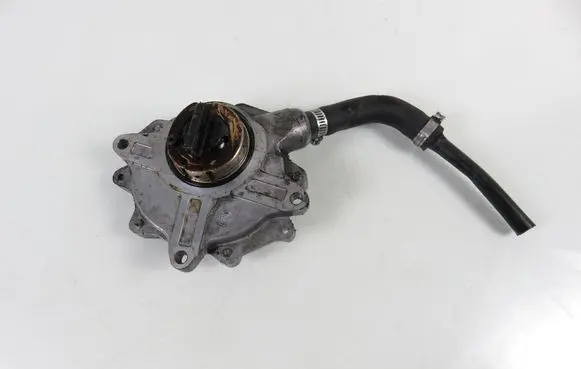 BMW 3 E46 Vacuum pump 7502656