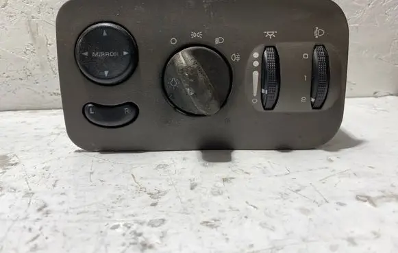 Light switch
