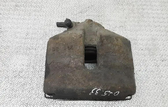 Volkswagen Touran I Front brake caliper
