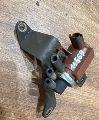 Volvo V70 Turbo solenoid valve 70096803