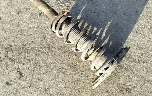 Nissan Almera N16 Rear shock absorber/damper