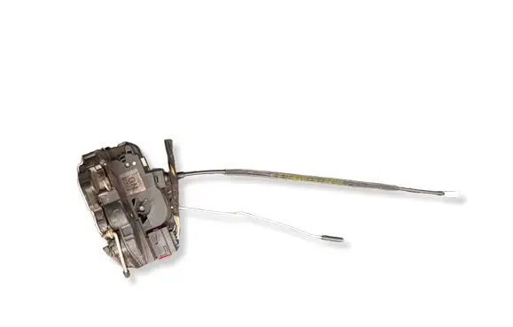Opel Insignia A Front door lock 13503801